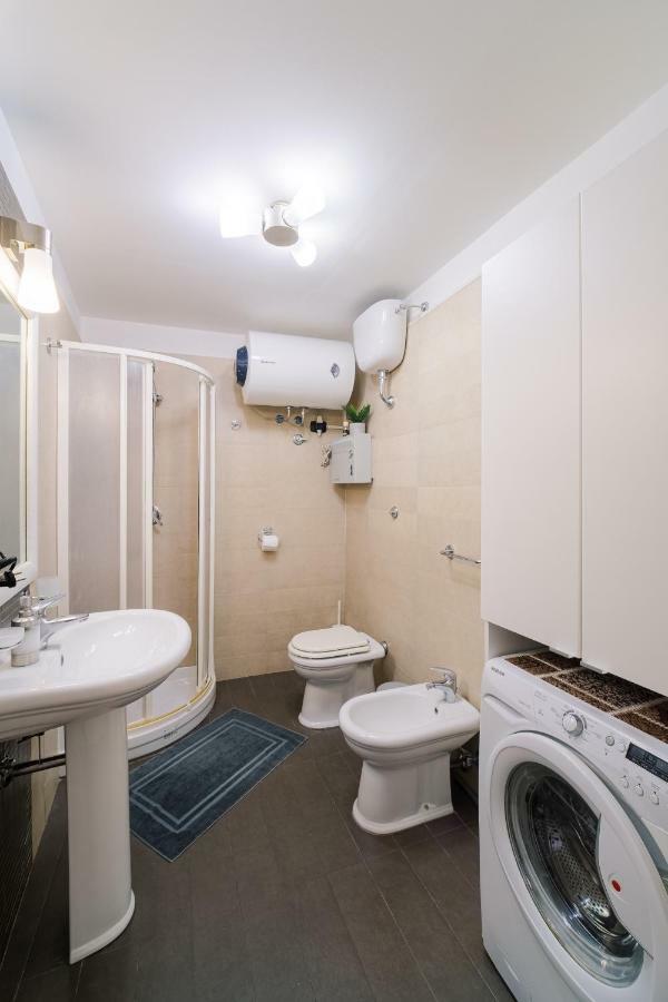 ナポリModern Houseアパートメント エクステリア 写真